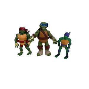 Teenage Mutant Ninja Turtles Set Of 3 TMNT Action Figures